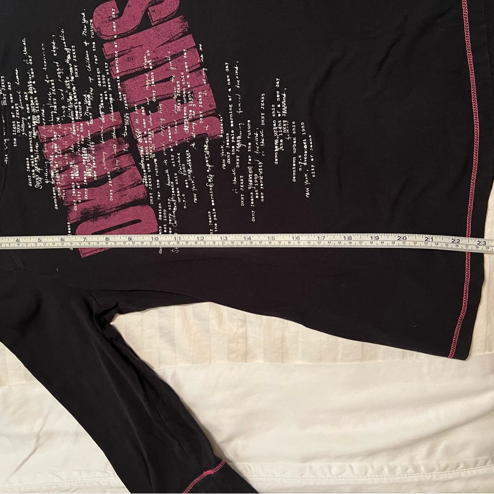 DKNY Jeans Vintage Top  Size Medium - Picture 8 of 8
